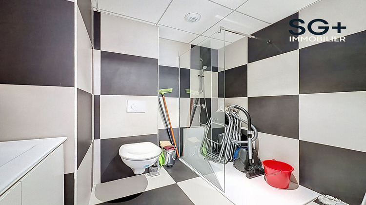 Ma-Cabane - Location Local commercial AUBAGNE, 203 m²