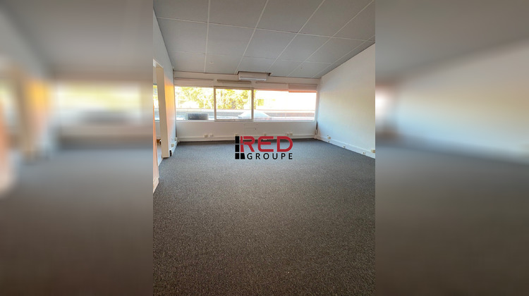 Ma-Cabane - Location Local commercial Aubagne, 199 m²