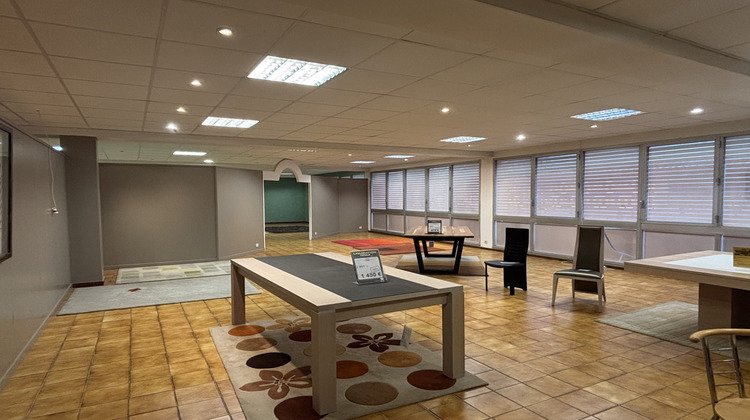 Ma-Cabane - Location Local commercial Aubagne, 1365 m²