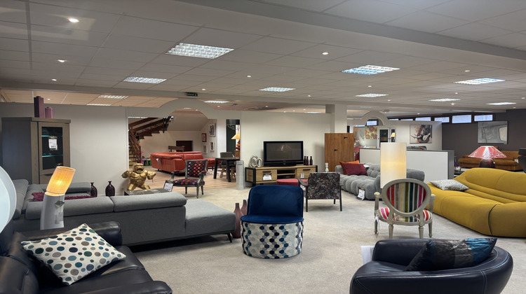 Ma-Cabane - Location Local commercial Aubagne, 1365 m²