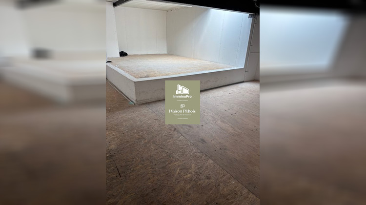 Ma-Cabane - Location Local commercial Aubagne, 100 m²