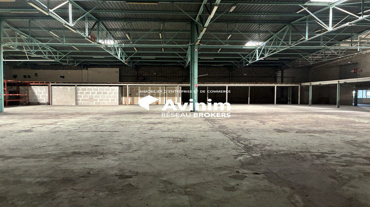 Ma-Cabane - Location Local commercial Aubagne, 2180 m²