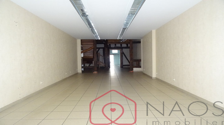 Ma-Cabane - Location Local commercial AUBIGNY SUR NERE, 134 m²