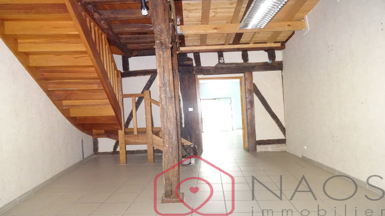 Ma-Cabane - Location Local commercial AUBIGNY SUR NERE, 134 m²