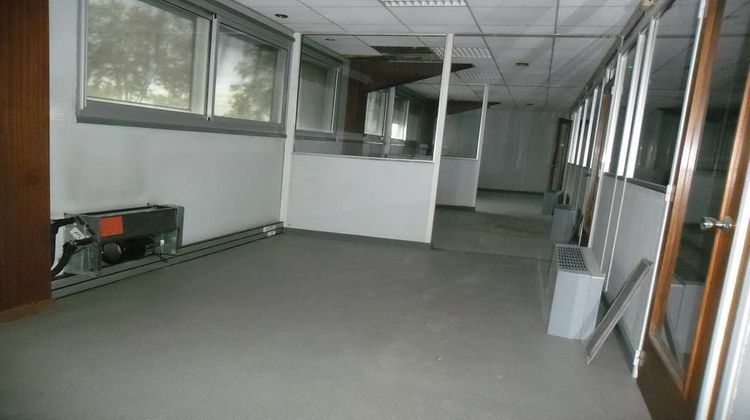 Ma-Cabane - Location Local commercial AUCAMVILLE, 230 m²