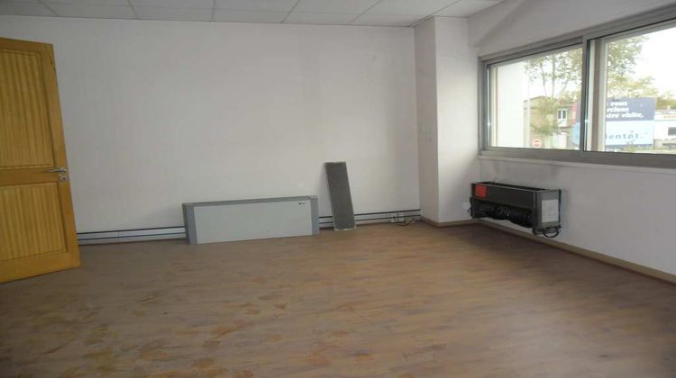 Ma-Cabane - Location Local commercial AUCAMVILLE, 230 m²