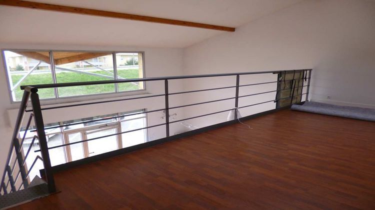 Ma-Cabane - Location Local commercial AUCAMVILLE, 94 m²