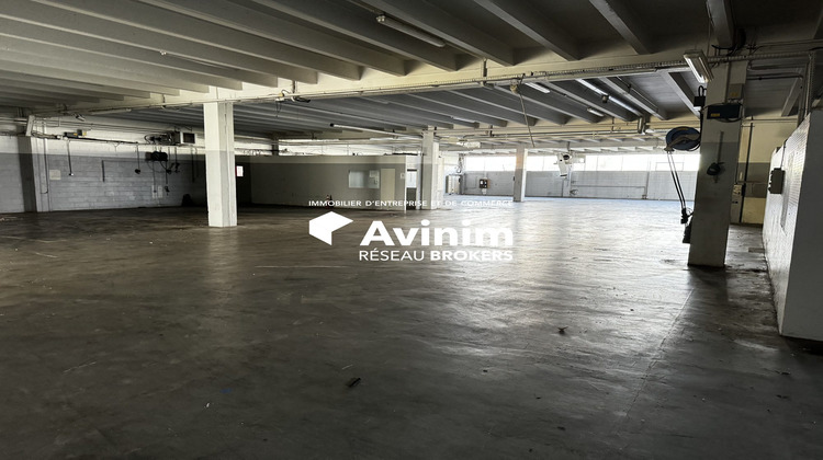 Ma-Cabane - Location Local commercial Aulnay-sous-Bois, 2100 m²