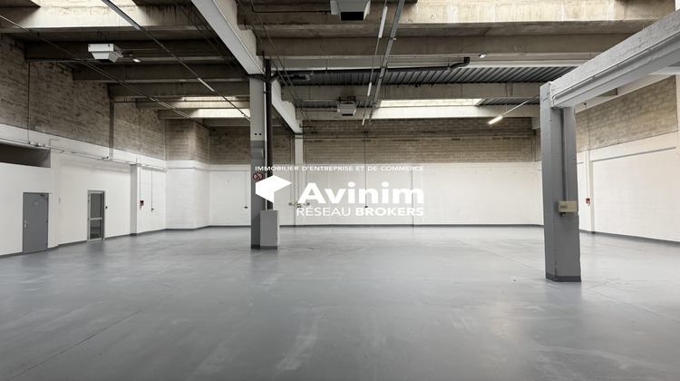Ma-Cabane - Location Local commercial Aulnay-sous-Bois, 942 m²