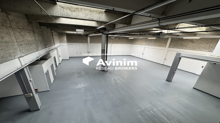 Ma-Cabane - Location Local commercial Aulnay-sous-Bois, 942 m²