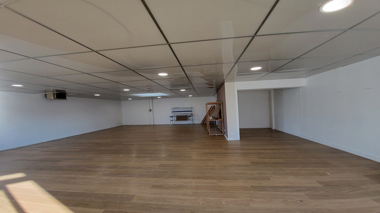 Ma-Cabane - Location Local commercial Auray, 107 m²