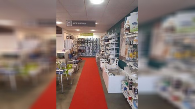 Ma-Cabane - Location Local commercial Aurillac, 396 m²