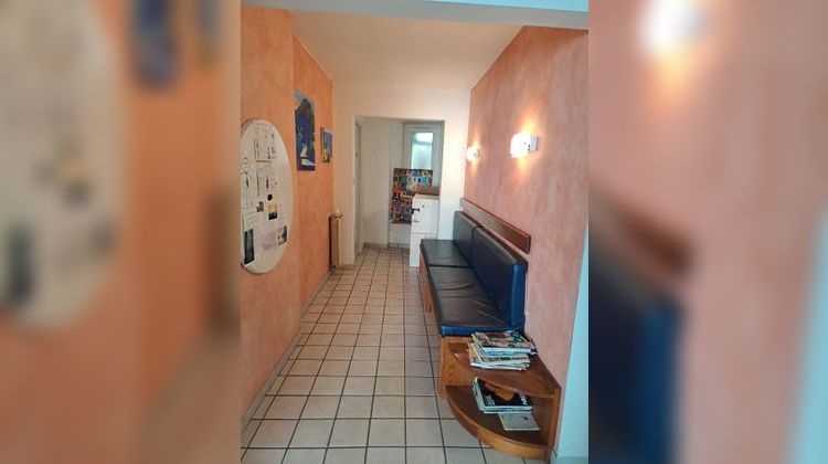 Ma-Cabane - Location Local commercial AURIOL, 150 m²