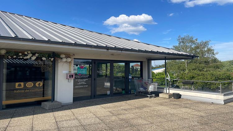 Ma-Cabane - Location Local commercial AVANNE-AVENEY, 61 m²