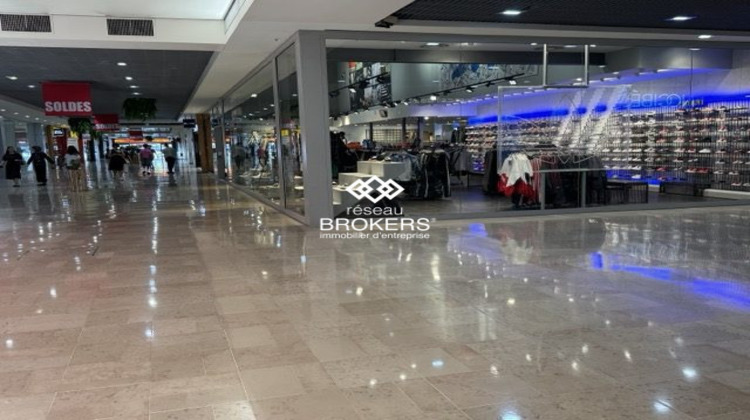 Ma-Cabane - Location Local commercial Avignon, 300 m²