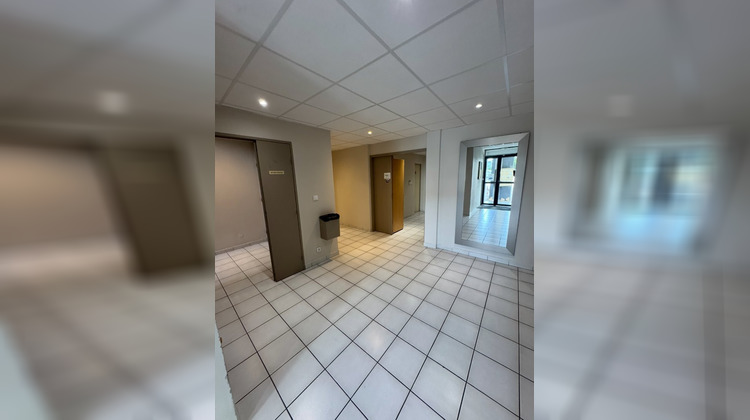 Ma-Cabane - Location Local commercial AVIGNON, 60 m²