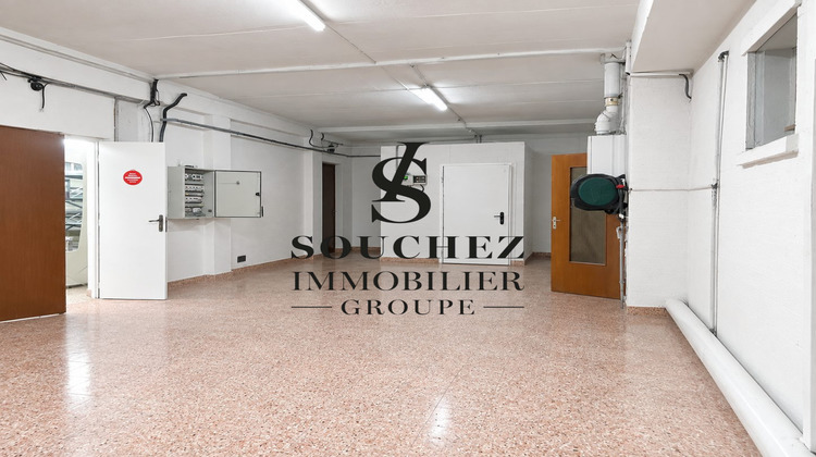 Ma-Cabane - Location Local commercial Avion, 215 m²