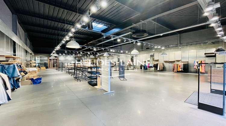 Ma-Cabane - Location Local commercial AVRANCHES, 400 m²