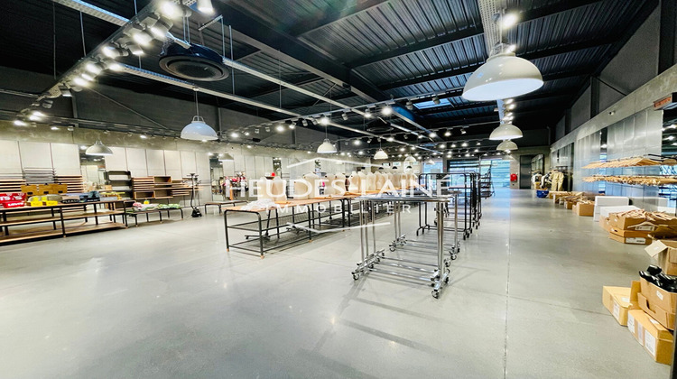 Ma-Cabane - Location Local commercial AVRANCHES, 400 m²