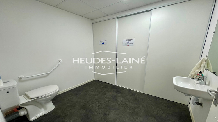 Ma-Cabane - Location Local commercial AVRANCHES, 136 m²