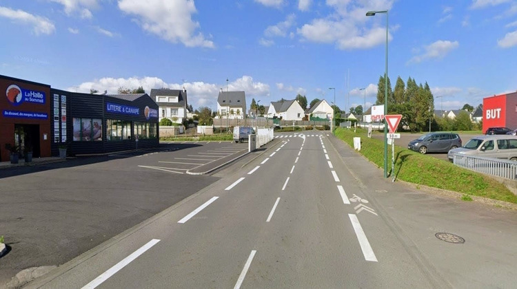 Ma-Cabane - Location Local commercial Avranches, 670 m²