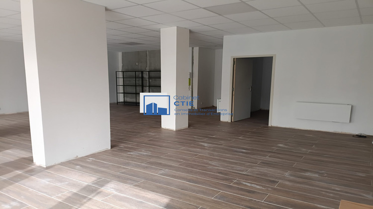Ma-Cabane - Location Local commercial Avrillé, 101 m²
