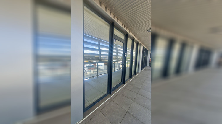Ma-Cabane - Location Local commercial Baie-Mahault, 128 m²