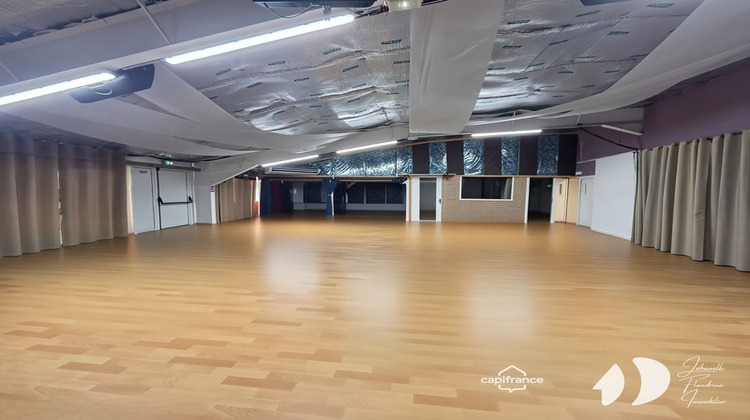 Ma-Cabane - Location Local commercial BAIE MAHAULT, 160 m²