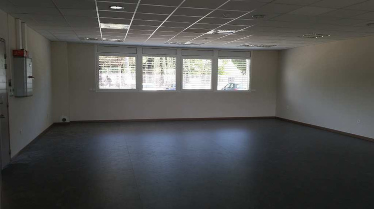 Ma-Cabane - Location Local commercial BAILLARGUES, 87 m²