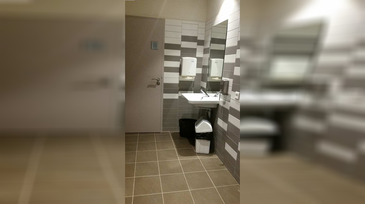 Ma-Cabane - Location Local commercial BAILLARGUES, 87 m²