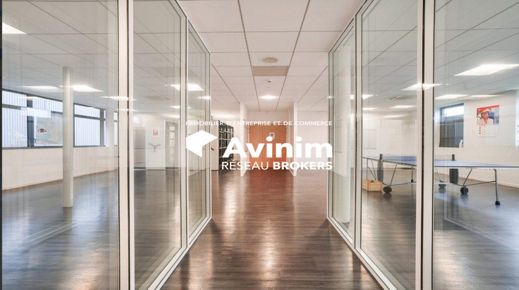 Ma-Cabane - Location Local commercial Bailly-Romainvilliers, 3300 m²