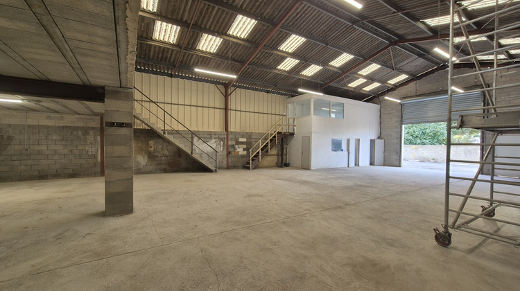 Ma-Cabane - Location Local commercial Balaruc-les-Bains, 375 m²