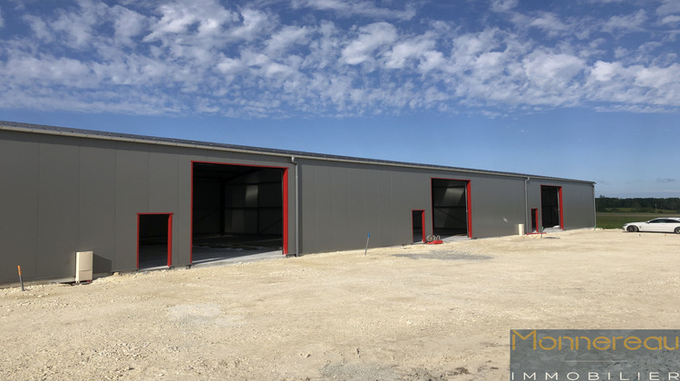 Ma-Cabane - Location Local commercial Barbezieux-Saint-Hilaire, 200 m²