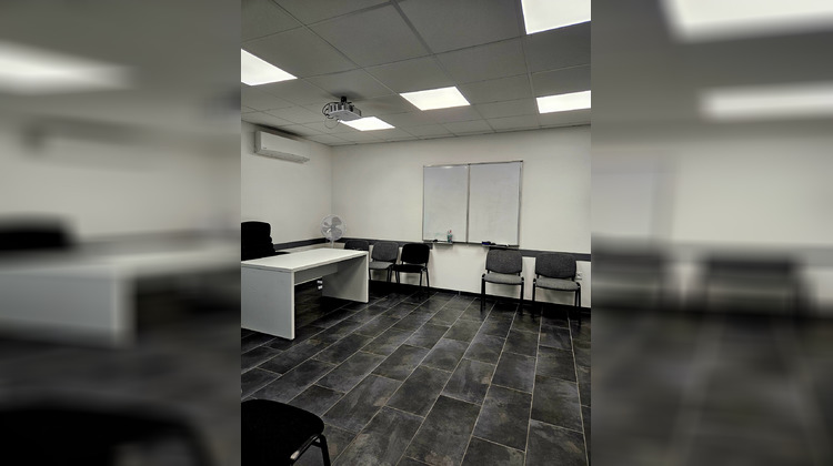 Ma-Cabane - Location Local commercial Bartenheim, 80 m²