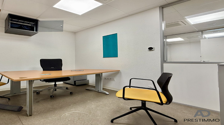 Ma-Cabane - Location Local commercial Bastia, 80 m²