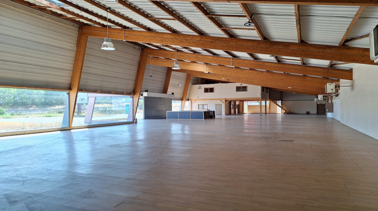 Ma-Cabane - Location Local commercial Beaucouzé, 1273 m²
