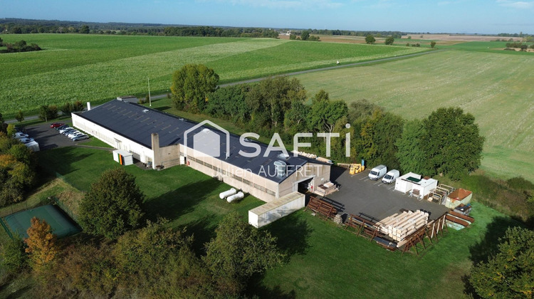 Ma-Cabane - Location Local commercial Beaulieu-sur-Loire, 1850 m²