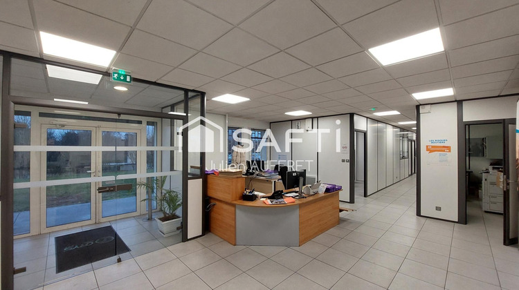 Ma-Cabane - Location Local commercial Beaulieu-sur-Loire, 1850 m²