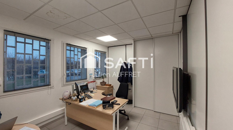 Ma-Cabane - Location Local commercial Beaulieu-sur-Loire, 1850 m²