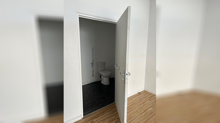 Ma-Cabane - Location Local commercial Beaumont-le-Roger, 36 m²