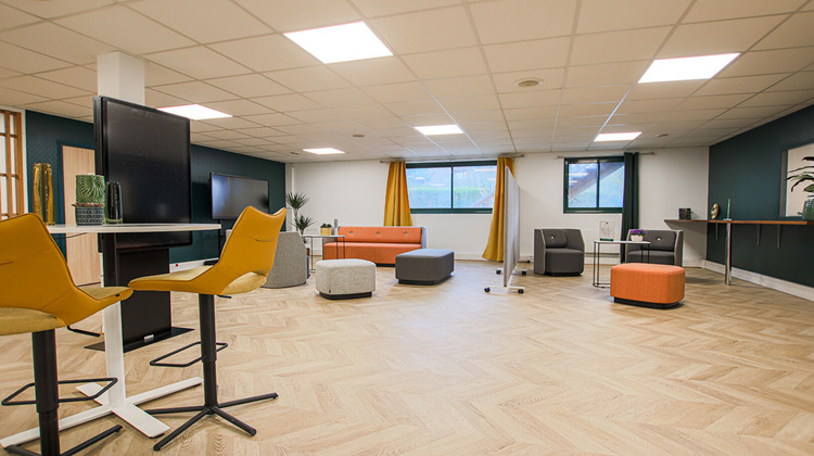 Ma-Cabane - Location Local commercial BEAUMONT-SUR-OISE, 0 m²