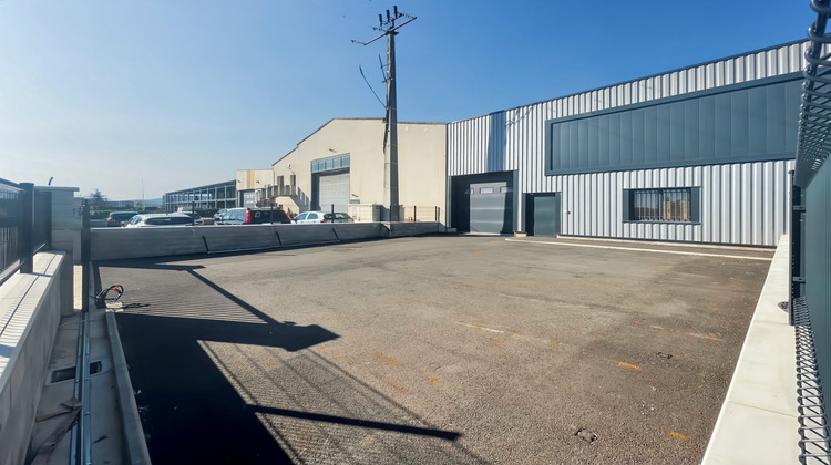 Ma-Cabane - Location Local commercial Beauvallon, 320 m²