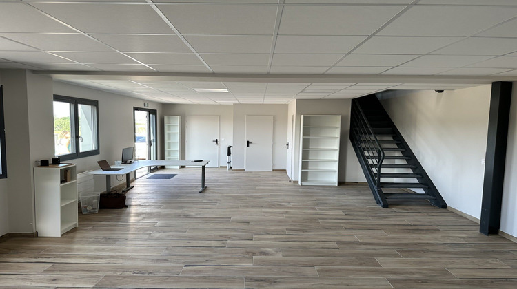 Ma-Cabane - Location Local commercial Beauvallon, 150 m²