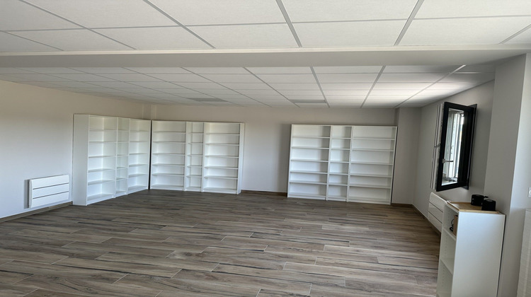 Ma-Cabane - Location Local commercial Beauvallon, 150 m²