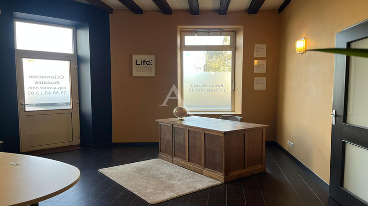 Ma-Cabane - Location Local commercial BECON-LES-GRANITS, 55 m²