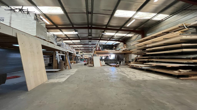 Ma-Cabane - Location Local commercial BEGLES, 550 m²