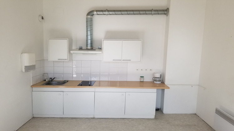 Ma-Cabane - Location Local commercial BEGLES, 212 m²