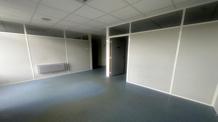 Ma-Cabane - Location Local commercial BEGLES, 112 m²