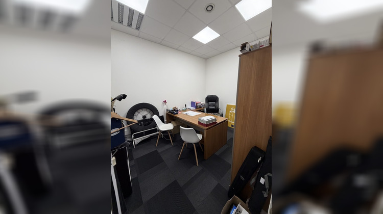 Ma-Cabane - Location Local commercial Bègles, 676 m²