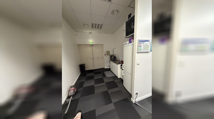 Ma-Cabane - Location Local commercial Bègles, 676 m²